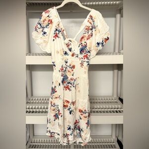 NWOT Wishlist White Floral Open‎ Back Tiered Rayon Dress